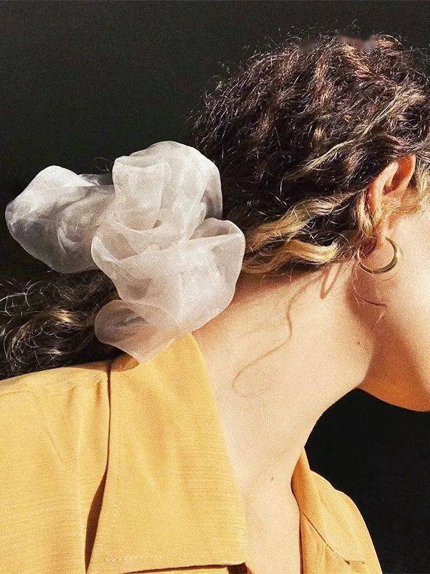 发型|今年夏天最时髦又凉快的发型,不用找Tony老师,5块钱就能打造!