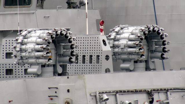 吨位直逼054A，火力确实有056水平，奇葩的印度护