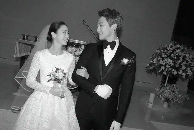 金泰熙广告被指抄袭后，Rain直言妻子“像个傻瓜