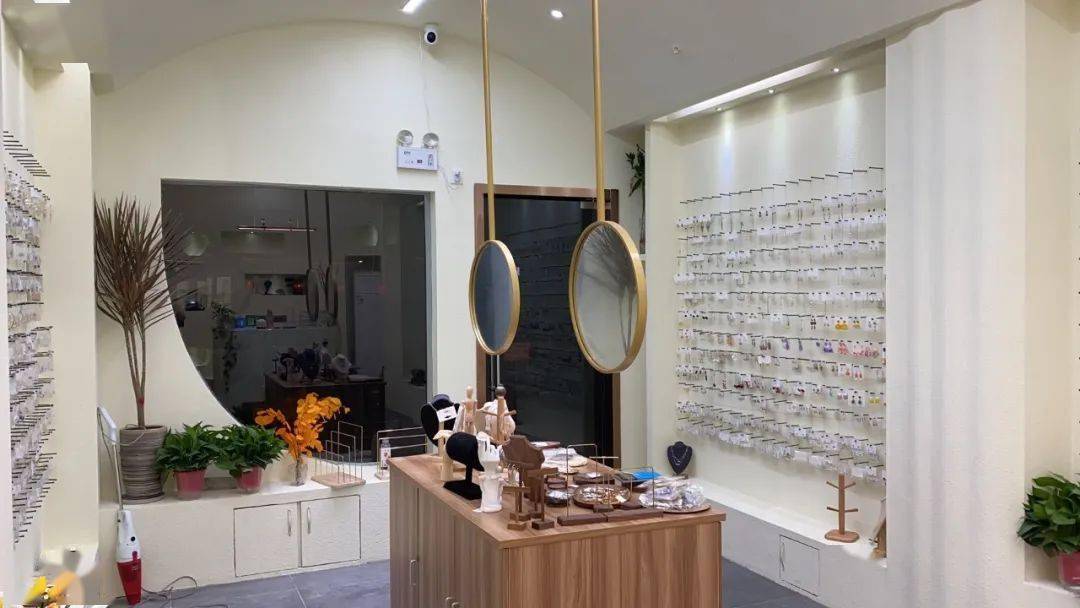 配饰|疯狂心动！这家精致饰品店开业75折起，既好看又不撞款！