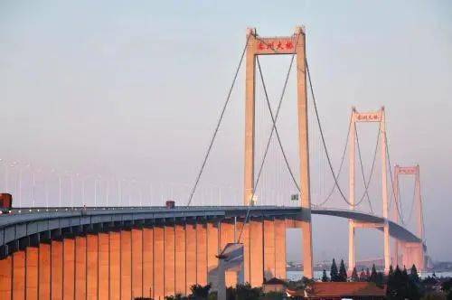 港珠澳大桥获国际桥梁工程界公认的最高奖项!