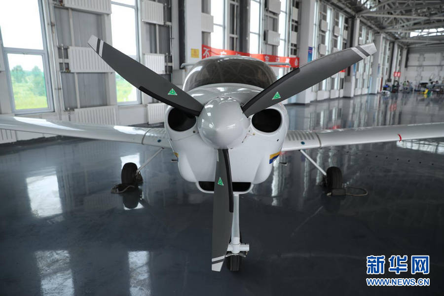 飞行|【幸福花开新边疆】“雄鹰”在扎兰屯展翅飞翔