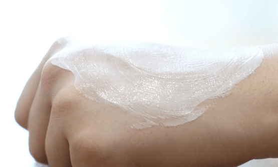 换季|吴昕、林允睡前都在用的懒人超爱保养品，一次性解决换季皮肤敏感、泛红、脱皮...