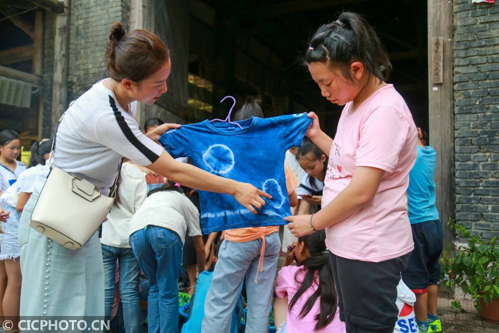 黔西|贵州黔西：学扎染过暑假