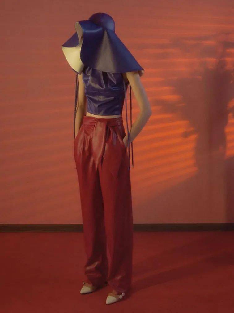 时装|想做不撞衫大赛的冠军，你还缺一件格鲁吉亚的时装