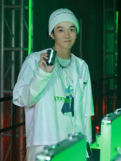 good|想要混好美妆圈?那就必须“文体两开花”!