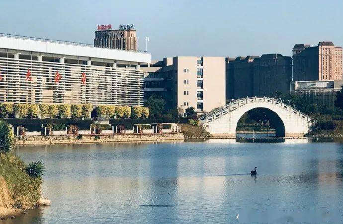 福建|千万别去福医大上学!我劝你