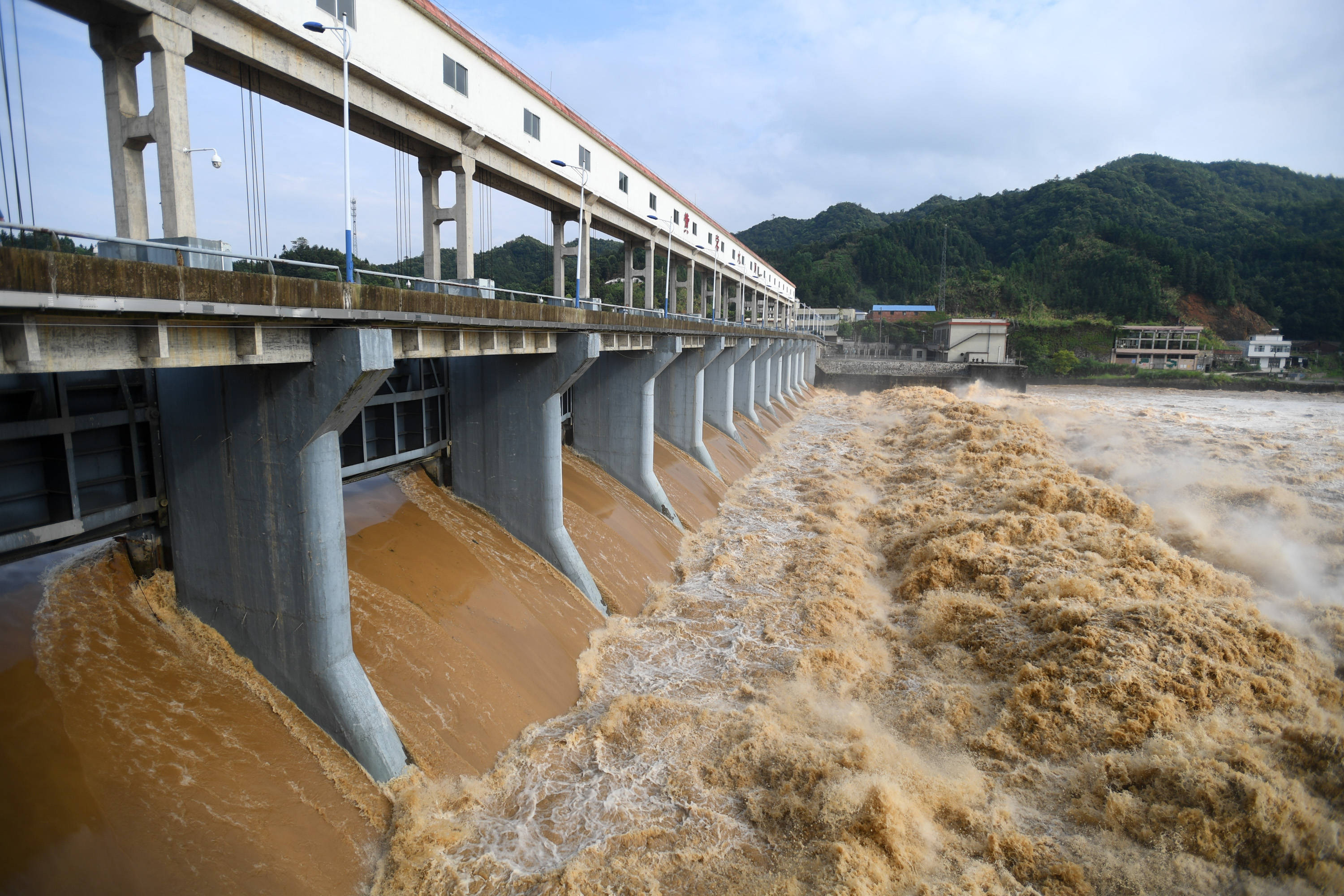 石坳|强降雨致湖南岳阳平江部分乡镇受灾