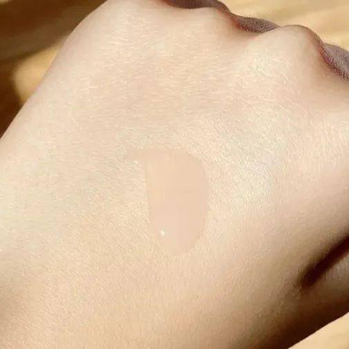 艾派德|爽肤水？柔肤水？精华水？苟命啊，我到底该怎么选？！