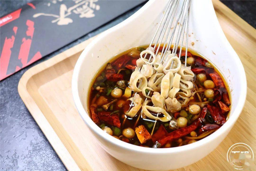 红遍天|我走进石碣这家烧烤店,老板竟做出这种举动...凌晨2点