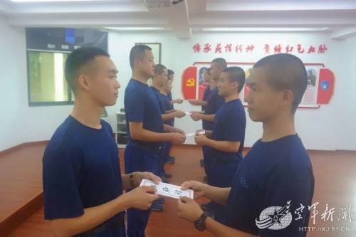 机务|一个月，看机务新兵如何披荆斩棘！