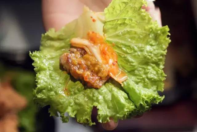 韩时|唯有烤肉不可负！【韩时烤肉·两店通用】138元享门市价448元3-4人餐！天下美食千千万