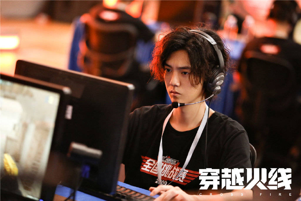 宏宇|专访｜导演许宏宇：我不玩《穿越火线》，我想拍的是人生