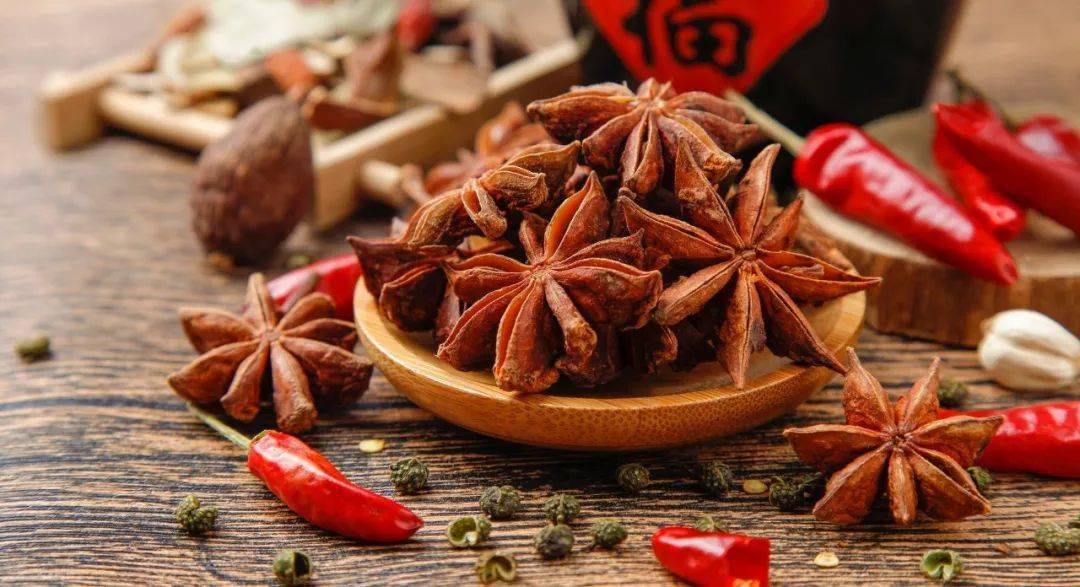 哪些食物是辛辣发物 7d4ec2f74f1d4c2e849a7a20d1a4ae2c.jpeg