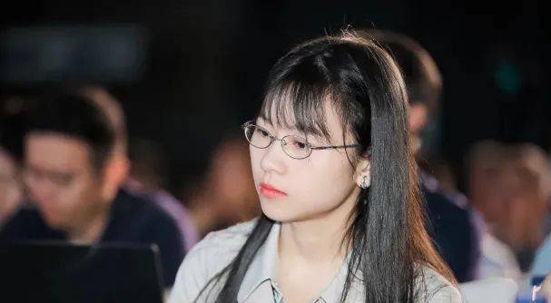 姚婷|他根本不是天才华为200万年薪抢“天才少年”:复读1年考个三本