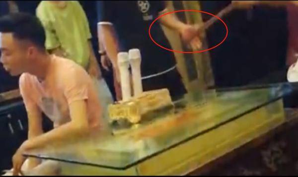 一公司|戒尺打手、屁股！遵义一公司这样惩罚暑期打工学生