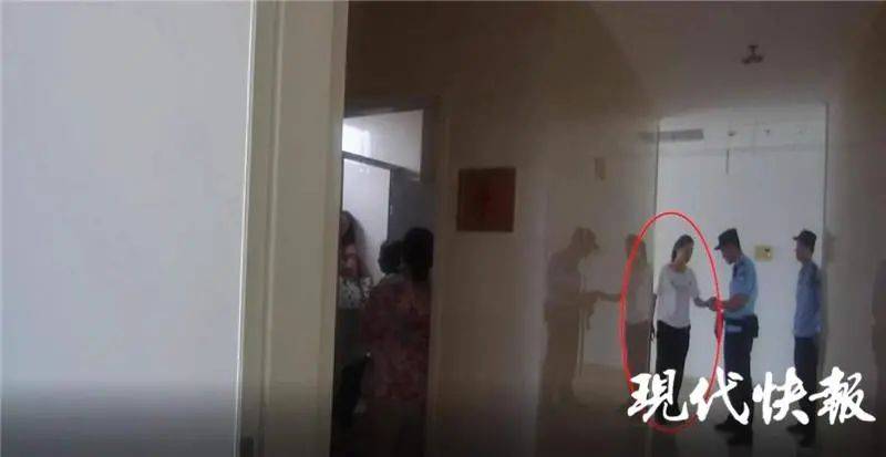 女警|飒！95后警花“空手夺白刃”救下自杀女子