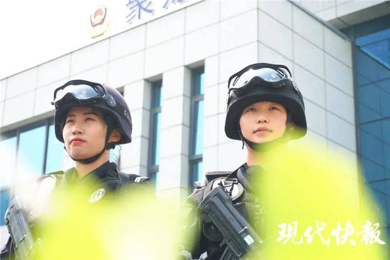 女警|飒！95后警花“空手夺白刃”救下自杀女子