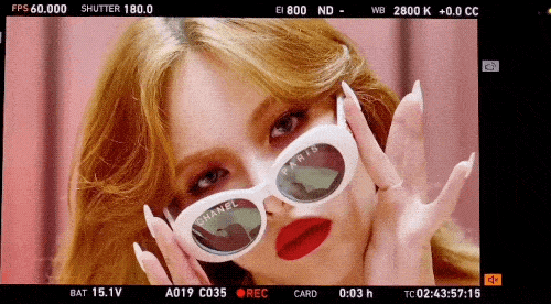 江疏影|化女团妆、一起吃“网红套餐”，江疏影关晓彤的姐妹聚会好开心 | 美妆周盘点