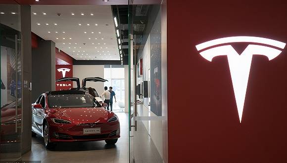 特斯拉|消费者报告 | 特斯拉“拒交门”湖北车主：每年送60000单快递攒出买车钱，实在不行将起诉特斯拉