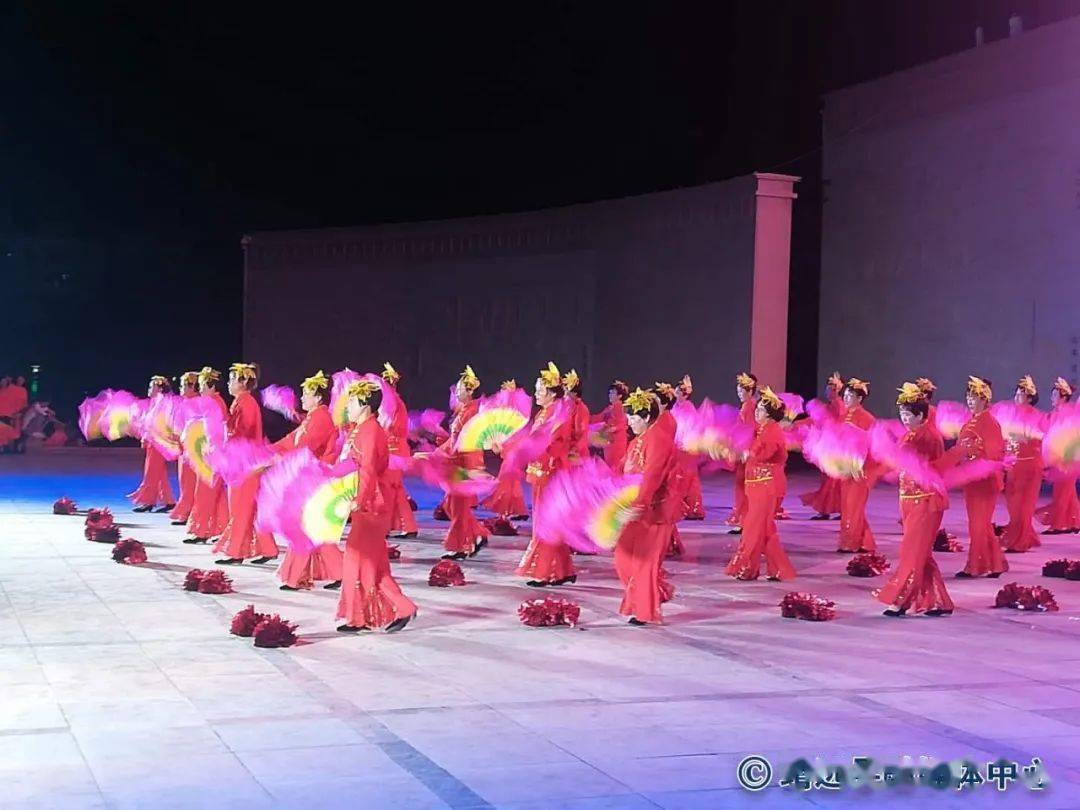 过大年广场舞 72c33c17136a4119814584b41e118327.jpeg