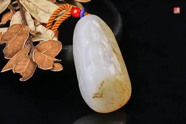 天价|2210万成交！这块天价籽料，火了！