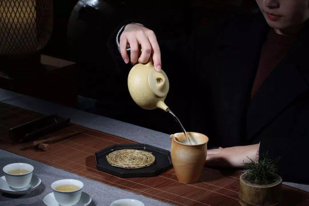 紫砂壶|高手泡茶更香的秘密是……