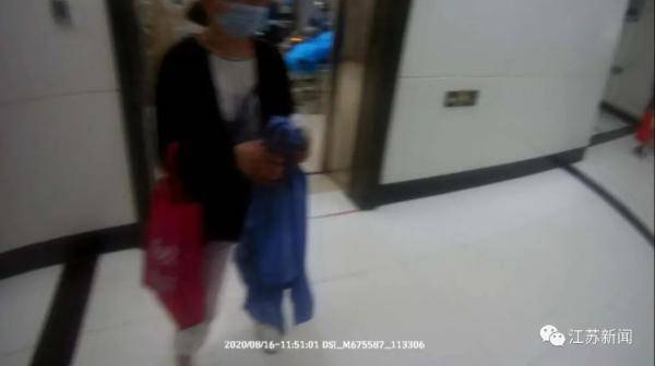 警情|救助晕倒群众后，民警自己中暑倒地！病床上他收到了一条命令