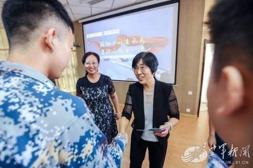 空军|这是什么神仙班啊，53名同学成为空军飞行学员！