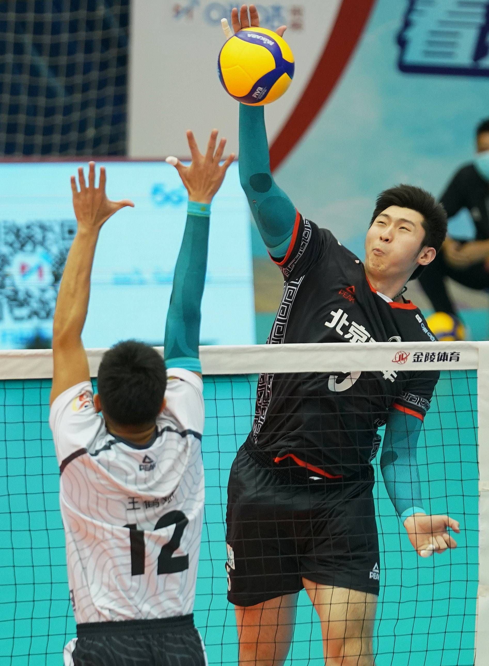 汽车队|排球——男排超级联赛：北京胜广东