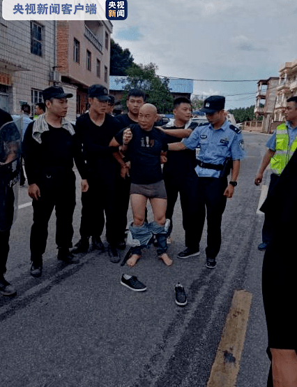 家属|嫌犯曾春亮被捕前的26天，受害者家属还原更多细节