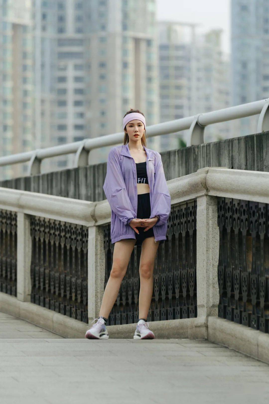 跑鞋|造型特辑 | 打破专业跑鞋“不时髦”的刻板印象,或许要看李宁「绝影」。