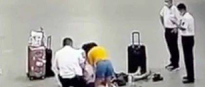 男子|保护好两个“急救女孩”，就是对善意的鼓励