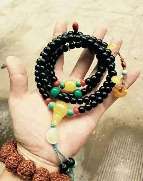 珠子|手串的搭配变迁，是我逝去的青春......