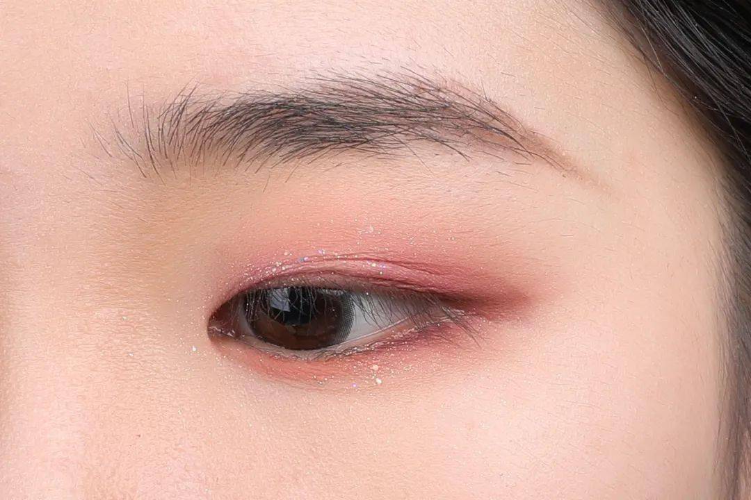 成功|素人改造|让你约会成功“换头”的妆容,全教给你们!