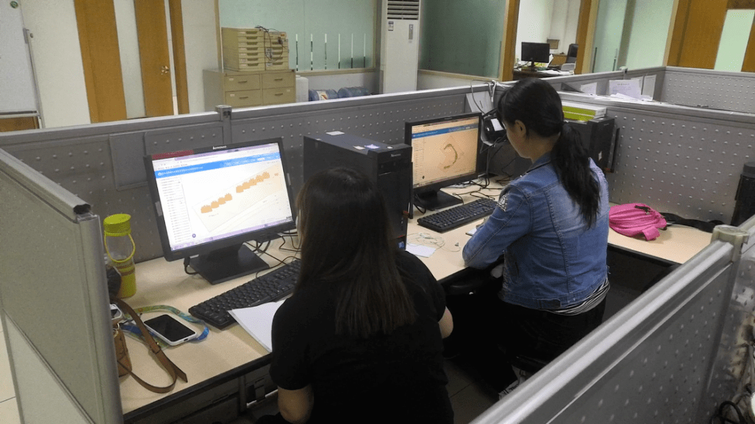 第七次人口普查普查员用什么设备_第七次人口普查图片(2)