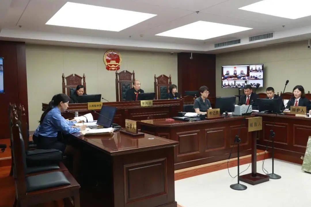 济南2019年高新区人口gdp(2)