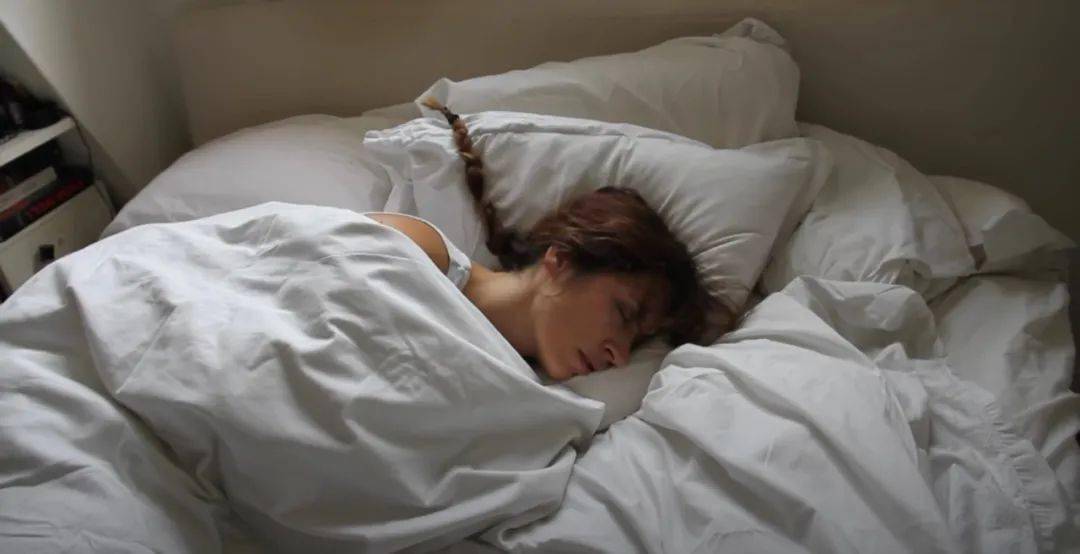 Ins|她的 YouTube 频道 每一位时髦女士都值得看