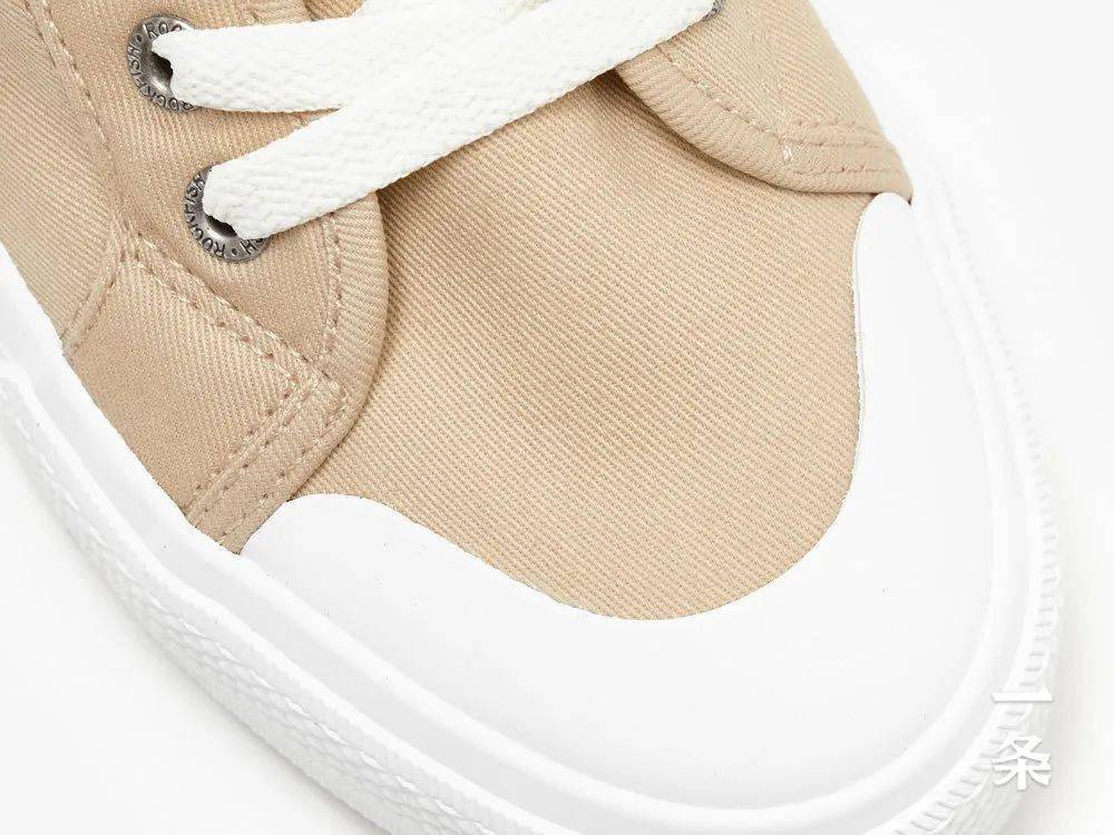 小白|超级团 | 英国帆布小白鞋，不怕水，不怕脏，不用系鞋带