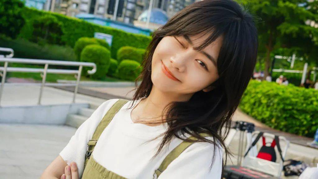 少女|30岁还在演高中生，人间“扫弟机”的少女感还剩几年？