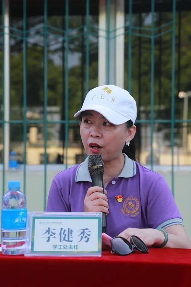 磨什么炼成语_钢铁是怎样炼成的