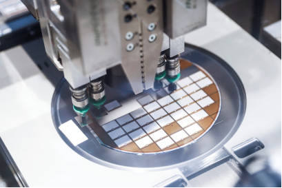 业绩|多元产业助力业绩增长 比亚迪上半年实现16.62亿净利