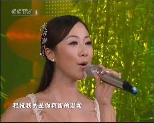 宝姐|宝姐：韩雪37岁还是被骂只能当“花瓶”？守着亿万珠宝，不红又怎样…