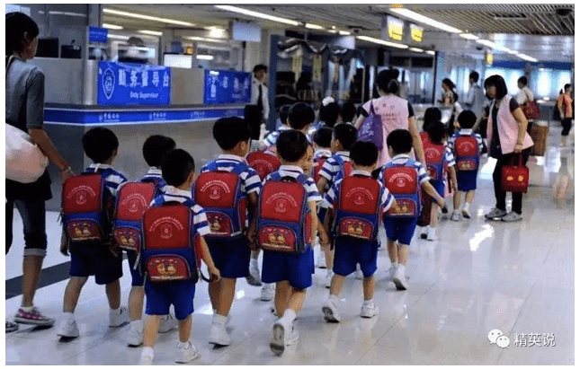 跨境|有20万孩子凌晨5点去香港上学在深圳