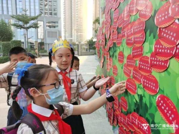 南宁|今天，南宁校园迎来一批小可爱！有你家的吗？