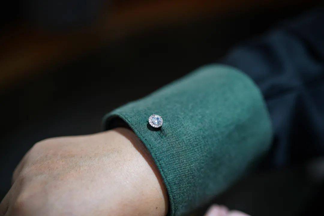 长衫|《德云斗笑社》“一哥”选拔赛！藏在大褂/长衫里的秘密。