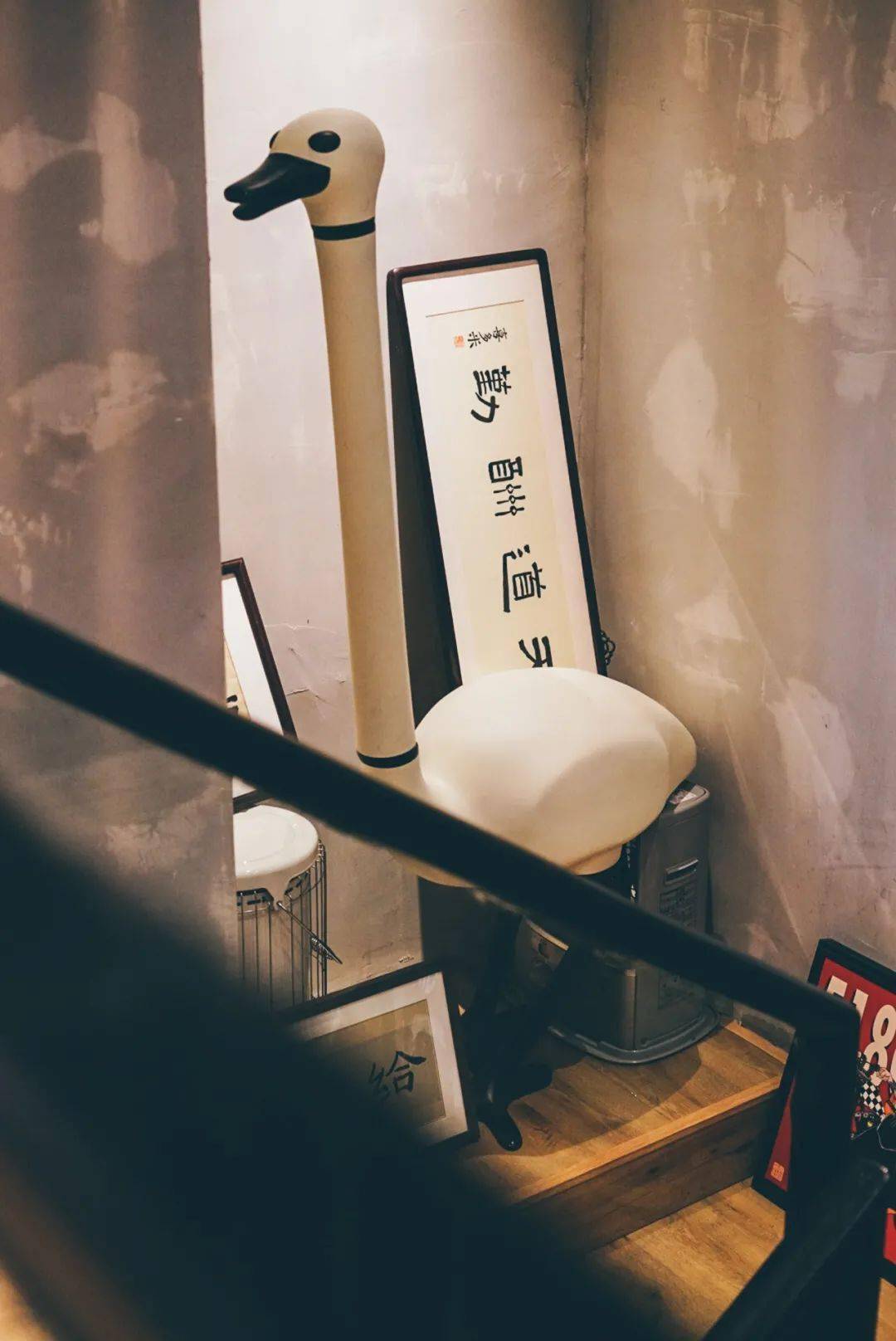 明星|编辑之选｜这位明星 DJ 把自己热爱的生活，开成一家咖啡店