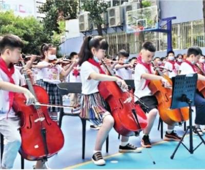 武汉市|教室重新响起 “上课、起立，老师好！”