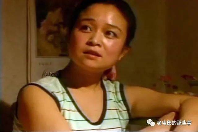 广大观众|32年后，《篱笆女人和狗》演员今昔照，走出一屋子老戏骨