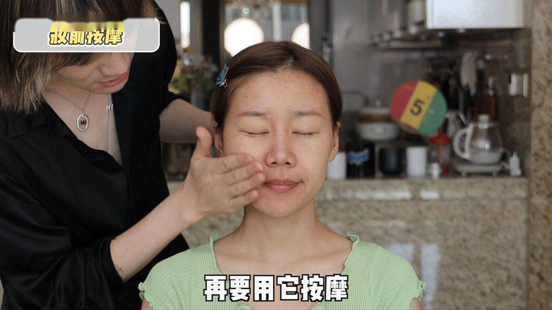 按摩|剪烂3w块衣服，差点按歪我的玻尿酸…万茜化妆师绝了！